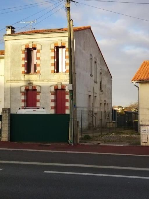A 1km Des Plages Avec 2 Velos Elec Apartment *